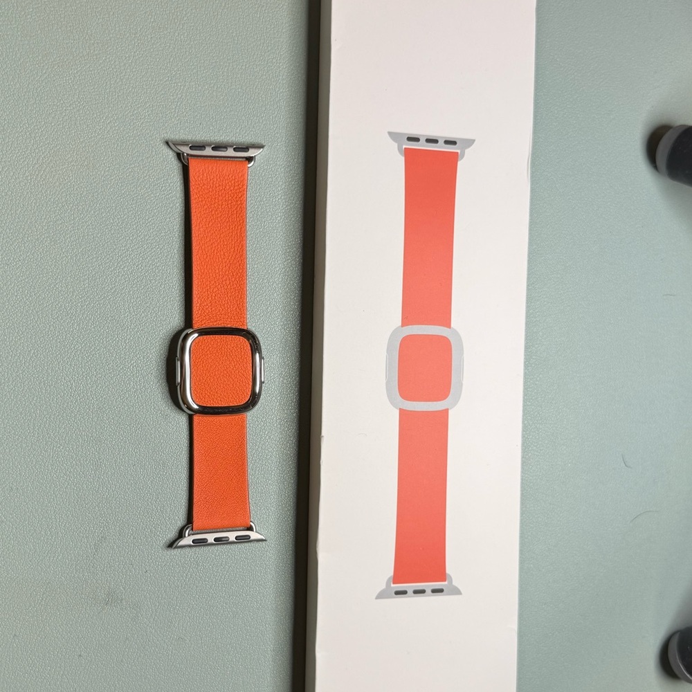 Apple Watch Modern Buckle 40mm Sunset Orange Size M